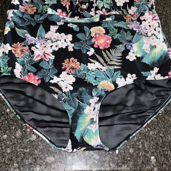 Torrid Lattice Neckline Tropical Print One Piece Swimsuit - Picture 5 of 10